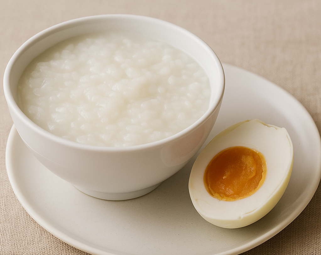鹹蛋配白粥  Salted Duck Egg with Congee